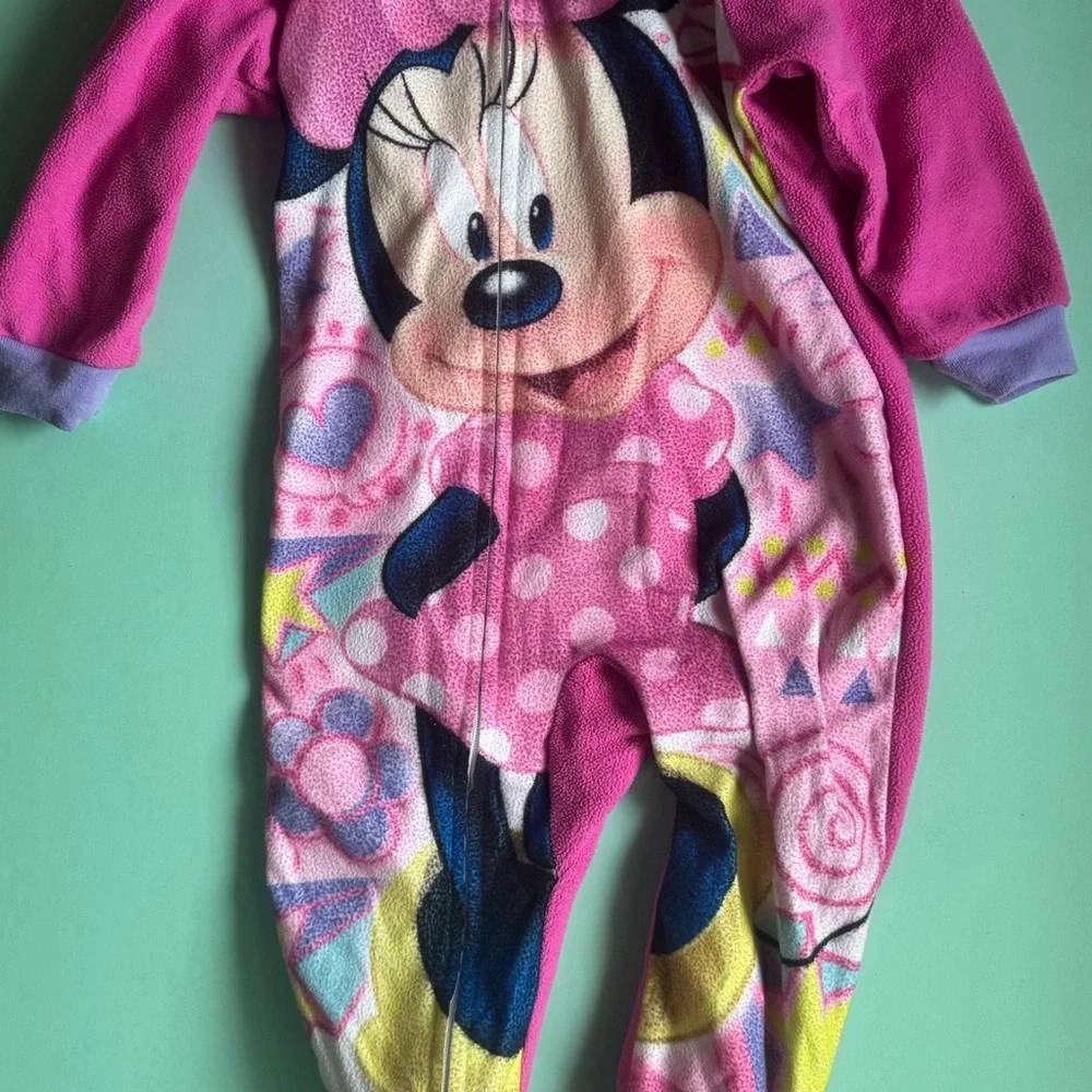 Girls Minnie, Daisy Duck & Hello Kitty Bundle of 4 - Size 2T -‎ Sleepers & PJs